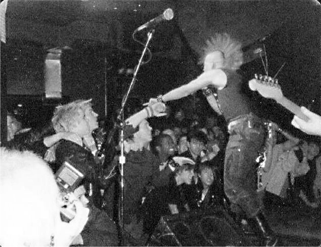 UK82 : quand le punk durcit le ton